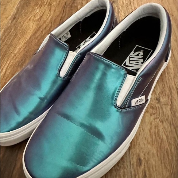 Van’s Unisex Patent Leather Sneakers in Iridescent Blue, Size M 7.5/W 9. NWOT. - Picture 3 of 4